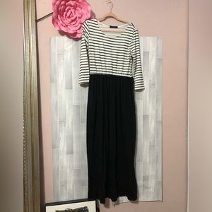 Maxi  black and white striped dress